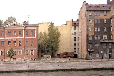 Фото из ЕИСТ-2002