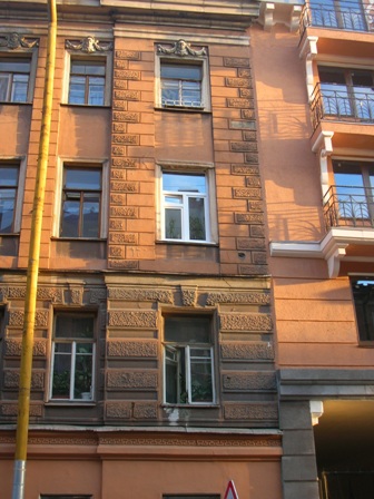 Ул. Лабутина, 16.