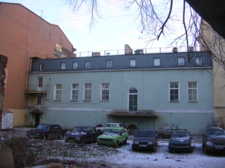 Вид со двора.